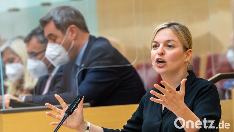 Katharina Schulze fürchtet um den Volksparteistatus der CSU: Markus Söder lasse sich immer wieder dazu hinreißen, die Wortwahl der AfD zu adaptieren. Symbolbild: Peter Kneffel