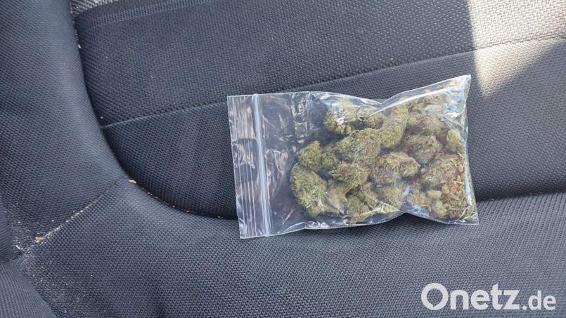 Bei der Einreise am Grenzübergang Furth im Wald stellt die Bundespolizei unter anderem Marihuana sicher. Bild: Bundespolizei