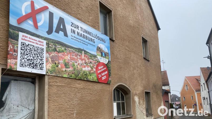 Beim Bürgerentscheid am 23. Februar 2025 sprachen sich 71,5 Prozent der Wähler für die Tunnel-Variante zur Lösung des Nabburger Bahnproblems aus. Bild: Wilhelm Amann