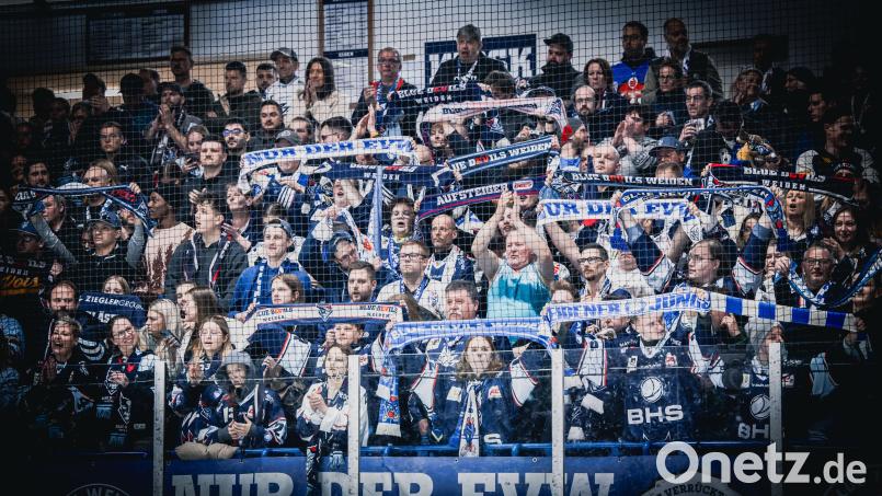 Bislang wurden 1255 Dauerkarten für die Heimspiele der Blue Devils Weiden verkauft. Archivbild: Tobias Neubert