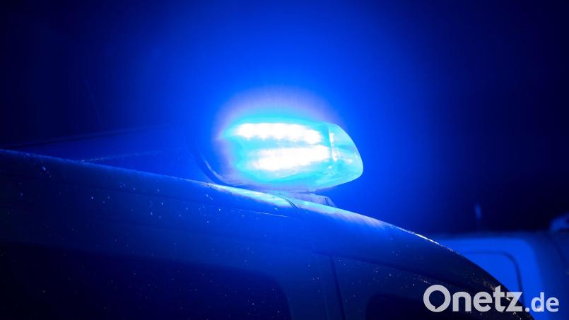 Die Polizei sammelte den 14-Jährigen ein. (Symbolbild) Bild: Sarah Knorr/dpa