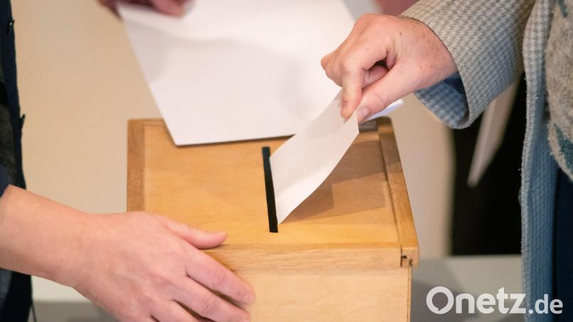 Bei den Kommunalwahlen 2026 wird im Landkreis Tirschenreuth schon wieder etwa die Hälfte der Bürgermeister aus dem Amt ausscheiden. Symbolbild: Ronald Bonss/dpa