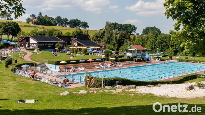 Im Freibad Windischeschenbach kann man mit der ganzen Familie einen tollen Tag verbringen. Bild: Stadt Windischeschenbach