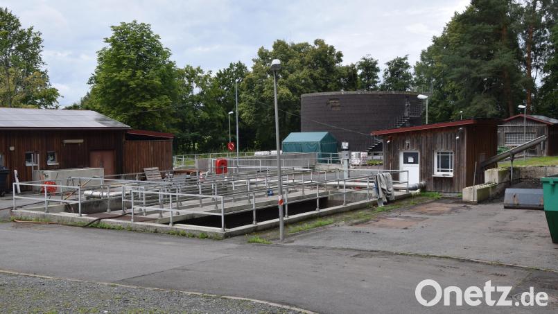 Die Kläranlange der Marktgemeinde Luhe-Wildenau im Ortsteil Luhe. Hierfür sollen im nächsten Jahr vier Millionen Euro an Sanierungsmaßnahmen anfallen. Bild: fz