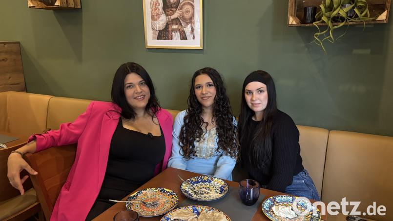 Von links: Inhaberin Lina Dillmann, Tochter Aliyah Soley und gute Freundin Monika Banczyk. Bild: Claudia Moser