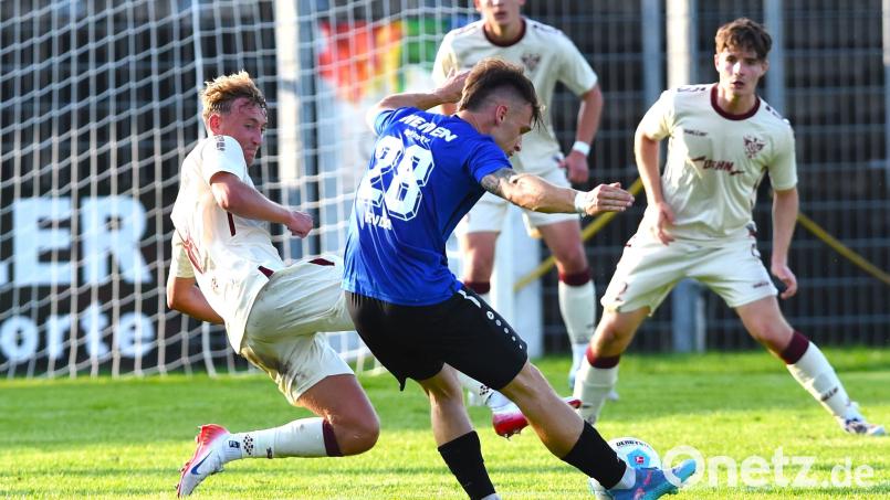 In der Offensive sah es bei der SpVgg SV Weiden und Martin Ruda (28) bereits gut aus, gegen Favoriten Eintracht Bamberg soll es jetzt auch in der Defensive klappen. Bild: Gerhard Büttner