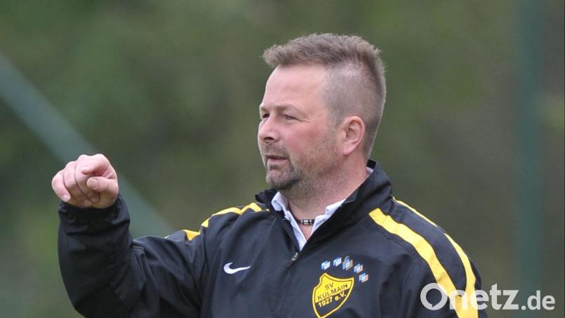 Der SV Kulmain und Trainer Oliver Drechsler blicken mit Spannung dem Schlagerspiel gegen die SpVgg Trabitz entgegen. Bild: ffz