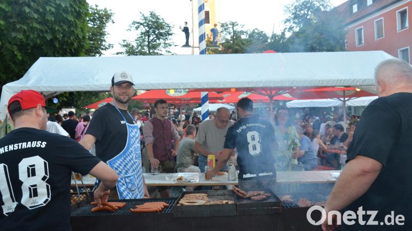 Am Grill war Höchstleistung gefragt. Bild: dob