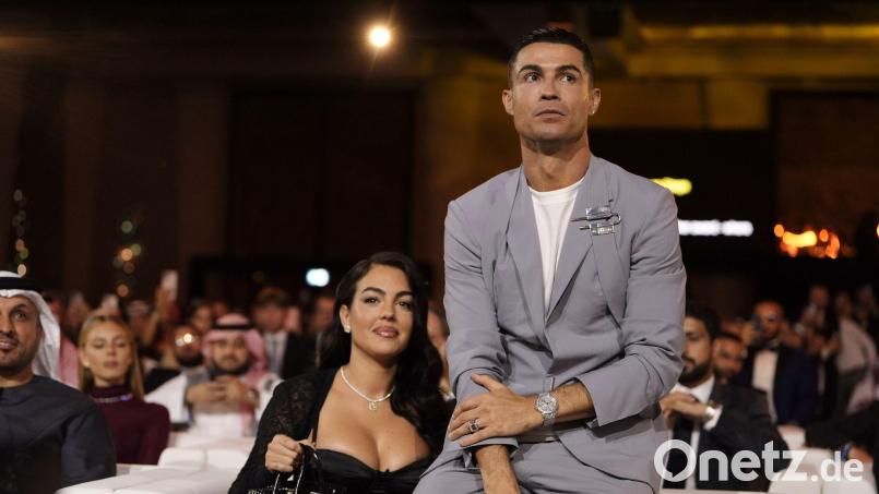 Cristiano und Georgina: Verliebt, verlobt... Bild: Fabio Ferrari/LaPresse/AP/dpa