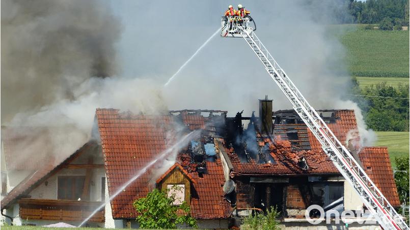 Dachstuhlbrand Bild: Gerhard Löckler