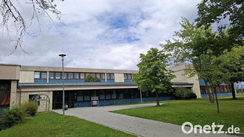 Die Mittelschule Schmidgaden besuchen im Schuljahr 2025/26 weniger Kinder. Auch ein Lehrer muss gehen. Bild: ihl