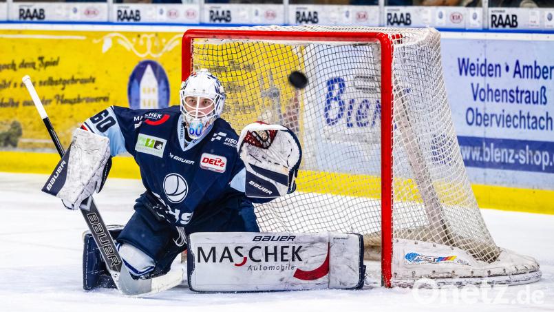Felix Noack geht als klare Nummer 2 in die kommende Saison. Unüblich: Sein Konkurrent, Neuzugang Michael McNiven, ist zeitgleich sein Torwarttrainer. Archivbild: Tobias Neubert
