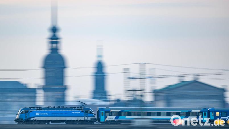 Von 2031 an soll es eine deutlich bessere Bahnverbindung zwischen München und Prag geben. Bild: Robert Michael/dpa/dpa-tmn