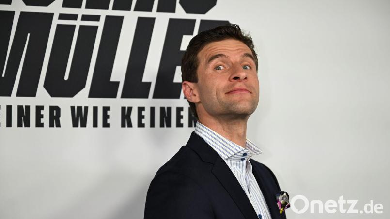 Hebt ab nach Vancouver: Thomas Müller. Bild: Felix Hörhager/dpa