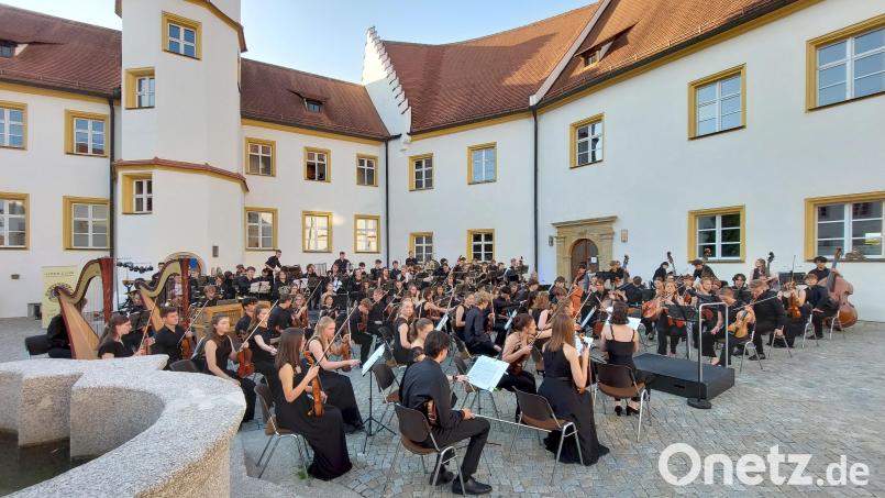 Mahlers 6. Symphonie bildete auch den Abschluss der 151. Arbeitsphase des Bayerischen Landesjugendorchesters. Bild: mfh