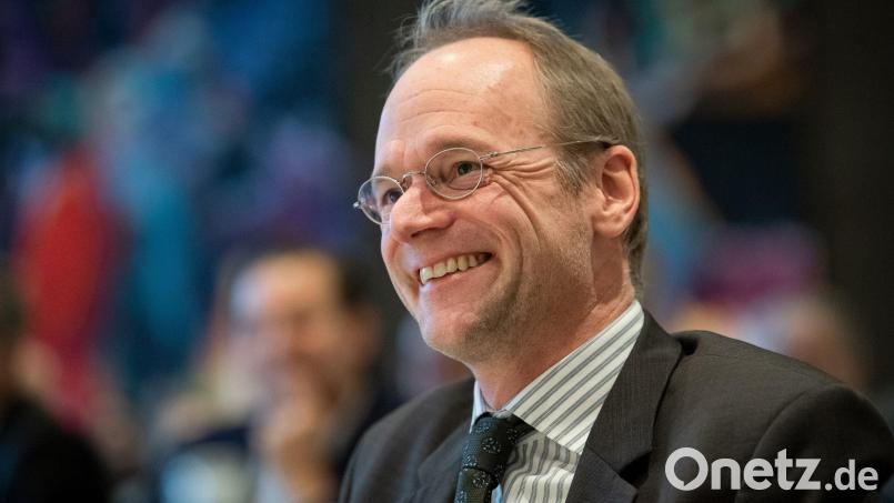 Der Schulpädagogik-Experte Klaus Zierer warnt vor einer Überakademisierung. Bild: Sina Schuldt/dpa