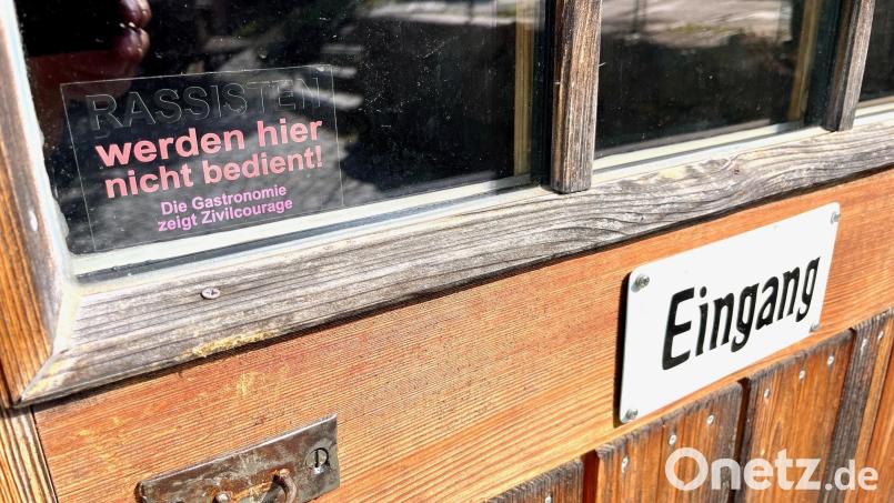 Der Schafferhof in Neuhaus hat sich der von Regensburger Wirten initiierten Aktion gegen Rassismus angeschlossen. Bild: Gabi Schönberger