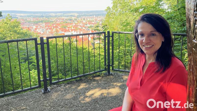 Martina Englhardt-Kopf spricht auf dem &quot;Schwammerling&quot; in Schwandorf mit Oberpfalz-Medien über 100 Tage als parlamentarische Staatssekretärin, ihre Arbeit in Berlin und ihren Bezug zur Heimat. Bild: ihl