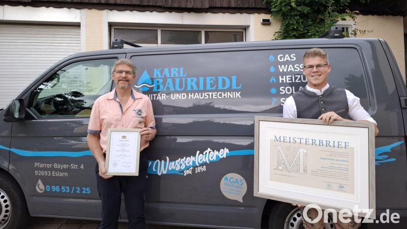 Der 22-jährige Christoph Bauriedl schnitt bei der Meisterprüfung sehr gut ab. Er möchte den Betrieb seines Vaters in Zukunft übernehmen. Bild: gz