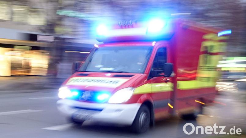 Das kleine Kind kam nach dem Unfall in ein Krankenhaus. Symbolbild: Katharina Redanz/dpa