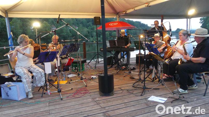 Die Hobbymusiker der Stodtbergsait&#039;n liefen zu Hochform auf. Bild: rn