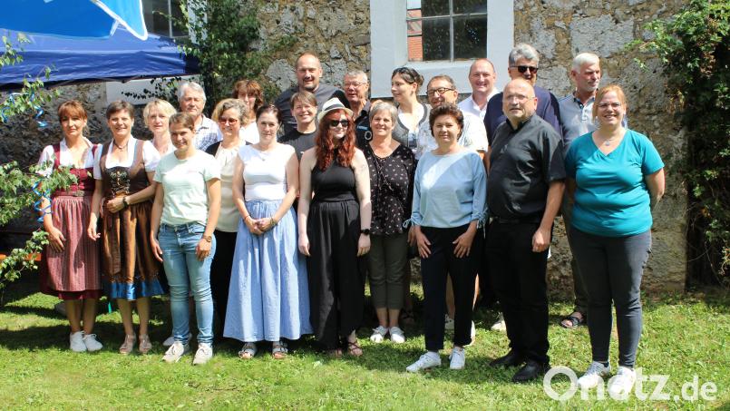 Die Singgruppe &quot;Grenzenlos&quot; begleitete den Festgottesdienst in Leinhof musikalisch. Bild: sis