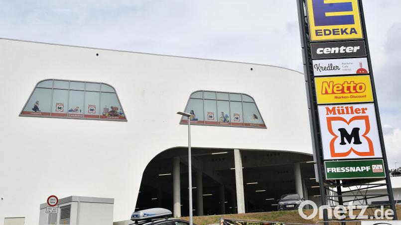 Die Polizei sucht nach einer Unfallflucht in Sulzbach-Rosenberg nach Zeugen. Archivbild: Petra Hartl