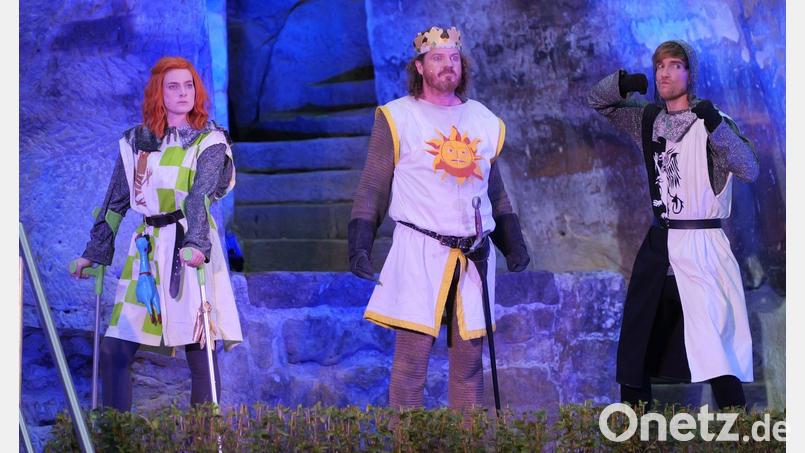 König Artus und die Ritter der Tafelrunde suchen den Heiligen Gral. Bild: Florian Wein/Ovigo-Theater/exb