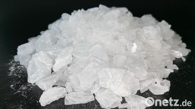 Bei einer Grenzkontrolle fanden Beamte eine geringe Menge an Crystal bei einem 42-Jährigen. Symbolbild: Zollfahndungsamt Essen/dpa