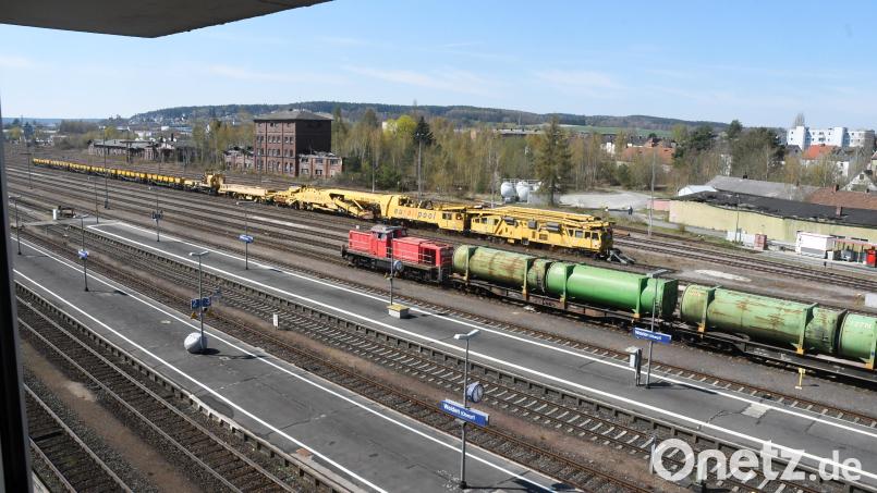 Eine umfangreiche Maßnahme: Im Bahnhof Weiden werden ab 22. September Weichen und Gleise erneuert. Archivbild: Gabi Schönberger