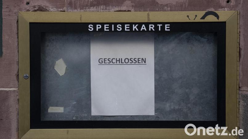 &quot;Geschlossen&quot;. Dieses Schicksal hat in den letzten 100 Jahren vor allem viele Schankbetriebe getroffen. Symbolbild: Boris Roessler/dpa
