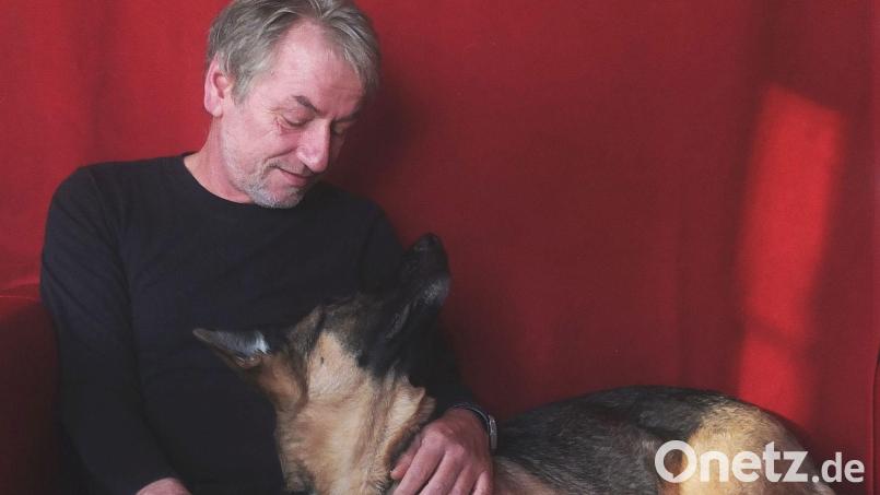 Polizeihundeführer Elmar Heer mit seiner Carina. Bild: Elmar Heer