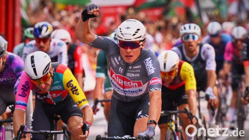 Jasper Philipsen hat die 8. Etappe der Vuelta gewonnen. Bild: Miguel Oses/AP/dpa