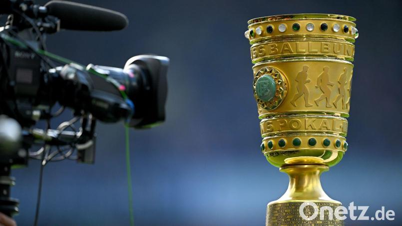 Objekt der Begierde: Im DFB-Pokal stehen die Paarungen für die zweite Runde fest. Bild: Tom Weller/dpa