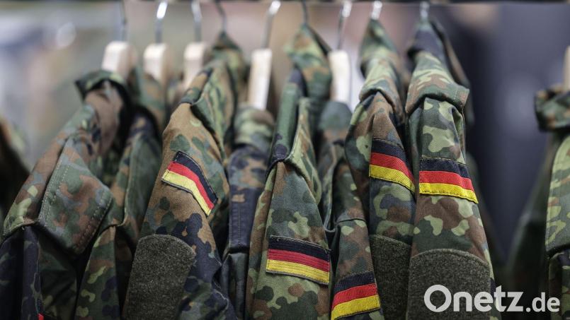 Drei Viertel aller extremistischen Verdachtsfälle bei der Bundeswehr kommen aus dem Bereich Rechtsextremismus. (Archivbild) Bild: Oliver Berg/dpa