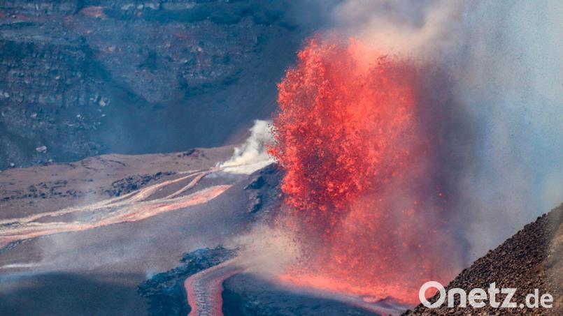 Der Kilauea spuckte Lavafontänen rund 100 Meter hoch in den Himmel. Bild: C. Cauley/U.S. Geological Survey/AP/dpa