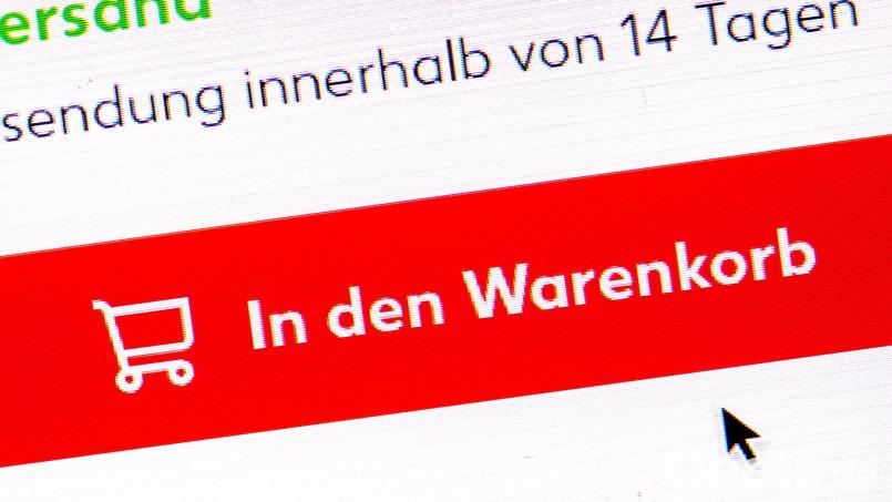 Bei Online-Käufen wird der Widerruf bald einfacher werden. Symbolbild: Sina Schuldt/dpa