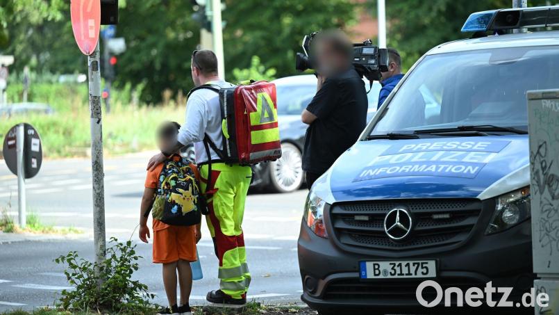 . Ein Auto ist in Berlin-Wedding in eine Menschengruppe gefahren. Bild: Annette Riedl/dpa
