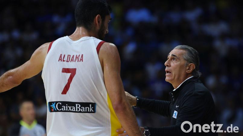 Spaniens Basketball und Trainer Sergio Scariolo Bild: Sakis Savvides/AP/dpa