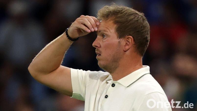 Bundestrainer Julian Nagelsmann schreibt mit dem 0:2 in der Slowakei ungewollt DFB-Geschichte. Bild: Christian Charisius/dpa