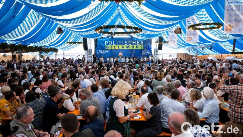 Am Montag steht beim Gillamoos der Politische Frühschoppen auf der Agenda. (Symbolbild) Bild: Sven Hoppe/dpa