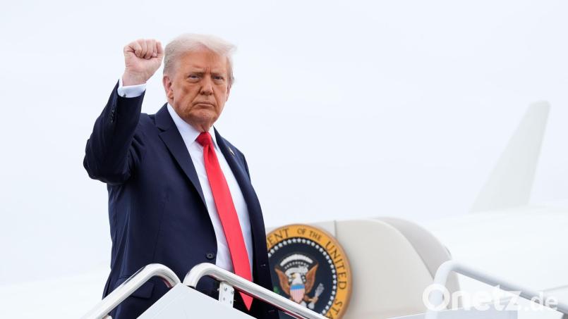 Donald Trump äußert sich zu möglichen weiteren Russland-Sanktionen. Bild: Manuel Balce Ceneta/AP/dpa