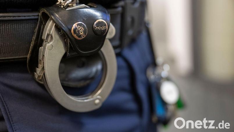 Der 34-Jährige war nach einem genehmigten Ausgang nicht mehr zurückgekehrt. (Symbolbild) Bild: Peter Kneffel/dpa
