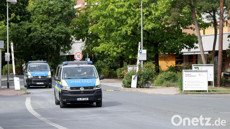 Der Mann soll sich noch während seines Ausgangs ins Ausland abgesetzt haben. Seit Sonntag ist er wieder in der Forensischen Psychiatrie in Erlangen untergebracht. Bild: Daniel Löb/dpa