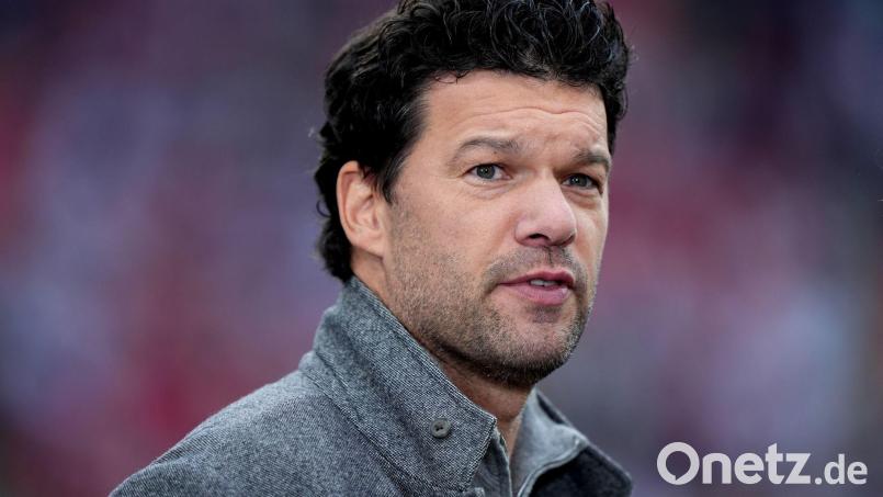 Michael Ballack zählt den FC Bayern nicht zu den großen Titel-Kandidaten in der Champions League. Bild: Joe Giddens/PA Wire/dpa