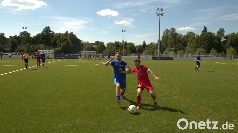 Lukas Pavlicek (rechts) traf in Arnschwang zum zwischenzeitlichen 2:1 für den TSV Tännesberg. Archivbild: msh