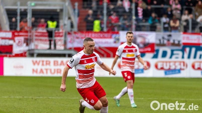 Andi Geipl und der SSV Jahn spielen am Freitagabend zu Hause gegen Rot-Weiss Essen. Bild: Sascha Janne