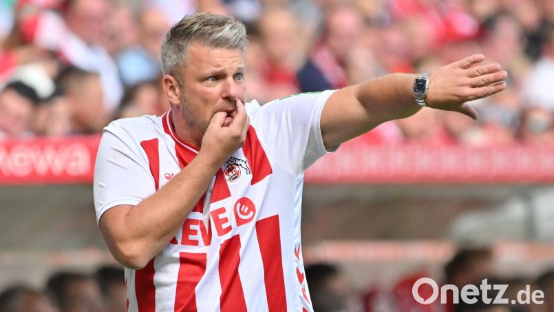 Kölns Trainer Lukas Kwasniok macht sich keine Gedanken wegen des Eriksen-Transfers zum VfL Wolfsburg Bild: Torsten Silz/dpa