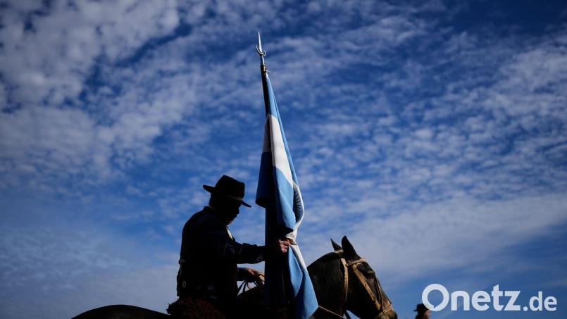 Die Gauchos sind berittene Viehhüter. (Symbolbild) Bild: Natacha Pisarenko/AP/dpa