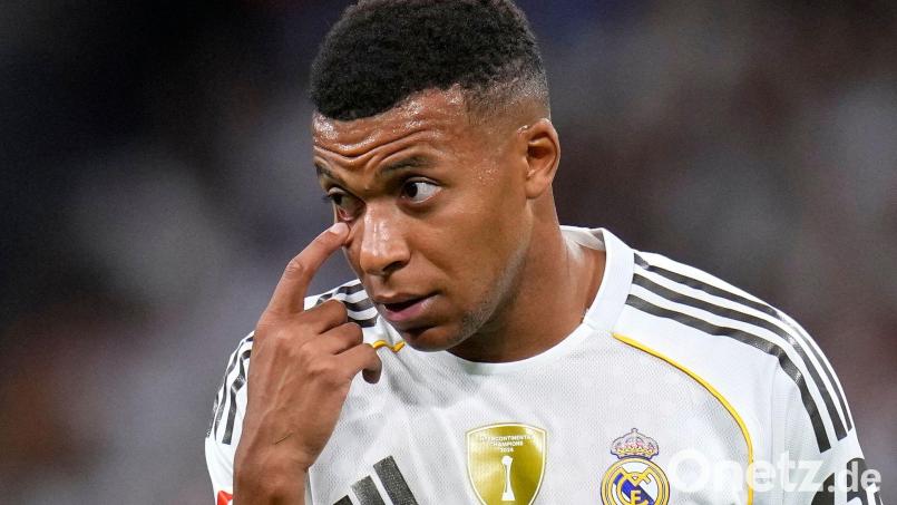 Kylian Mbappé äußert sich kritisch zum Fußballgeschäft. Bild: Manu Fernandez/AP/dpa